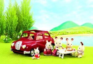 10395-12889-sylvanian-families-rodinne-auto-cervene